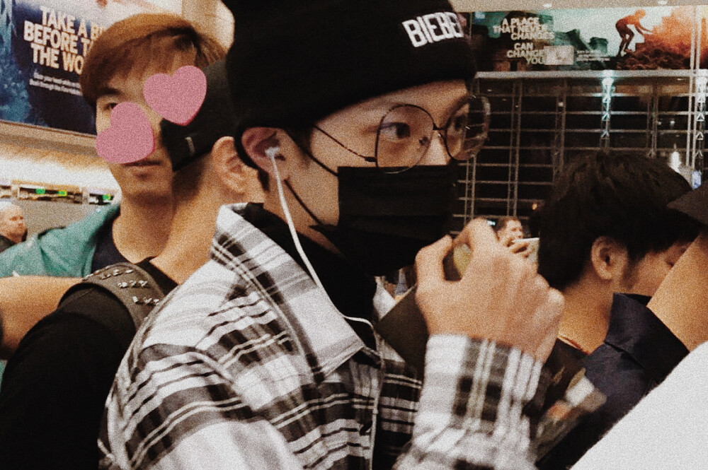 “你暗恋他对吧.”
自截自调