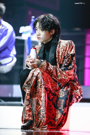 邓典 眼前人是心上人