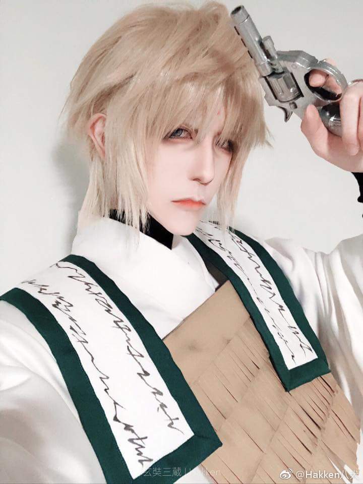 [cp]最遊記 Saiyuki
玄奘三蔵 Genjo Sanzo
Another childhood favourite of mine! Really recommend this series if you haven’t watched it yet✨
玄奘三蔵 Genjo Sanzo | Hakken 八犬
//front camera-photos are flipped//[/cp]