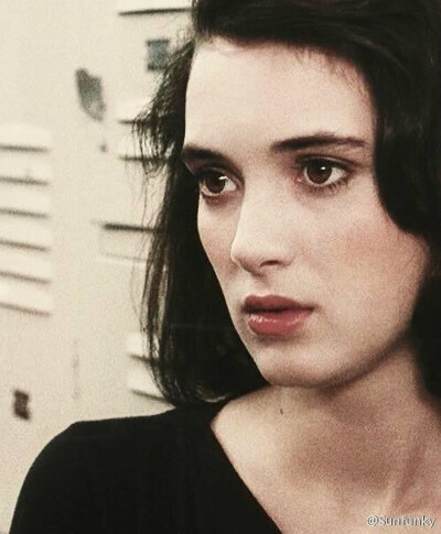 薇诺娜·瑞德
Winona Ryder | 美国
