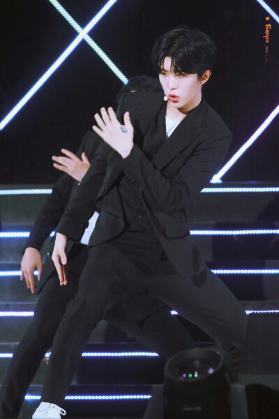 0908南京/范丞丞
霸道总裁范泽言!!!