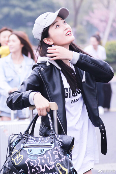 美美的宣仪，这个夏天幸好遇到你。。