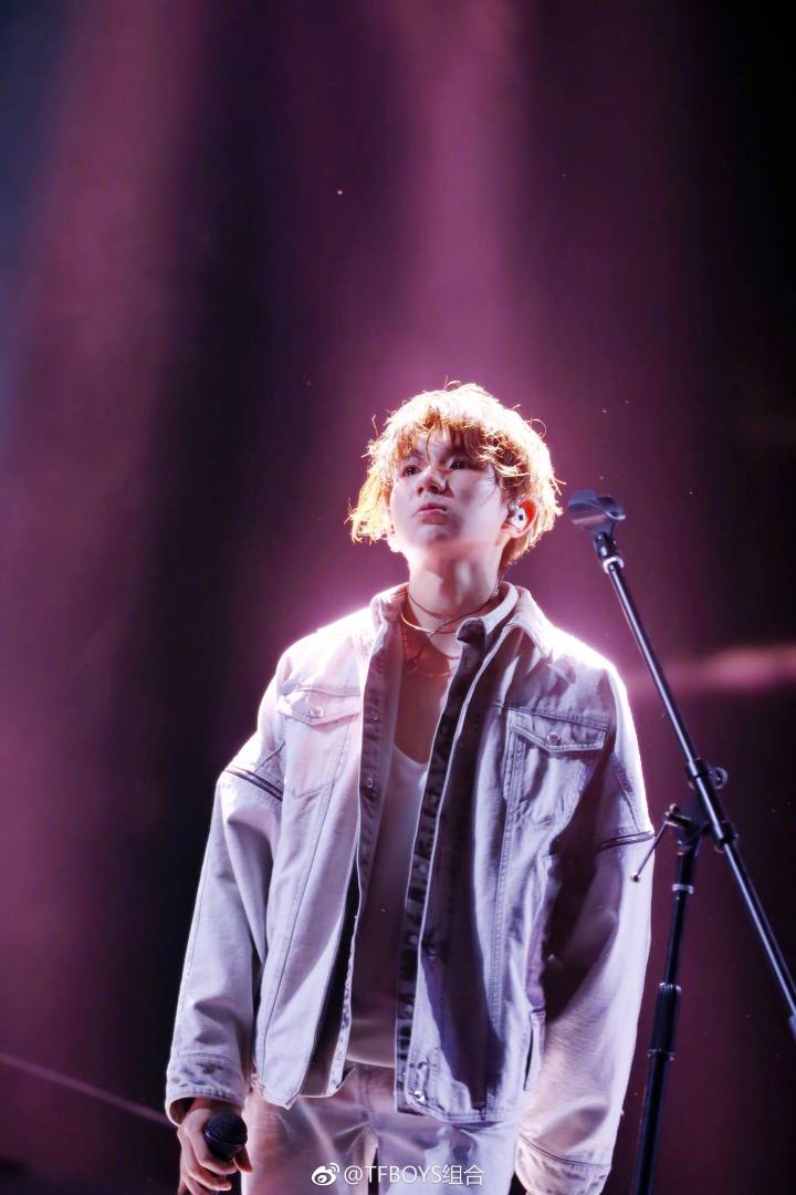 王源 越来越好的少年♡