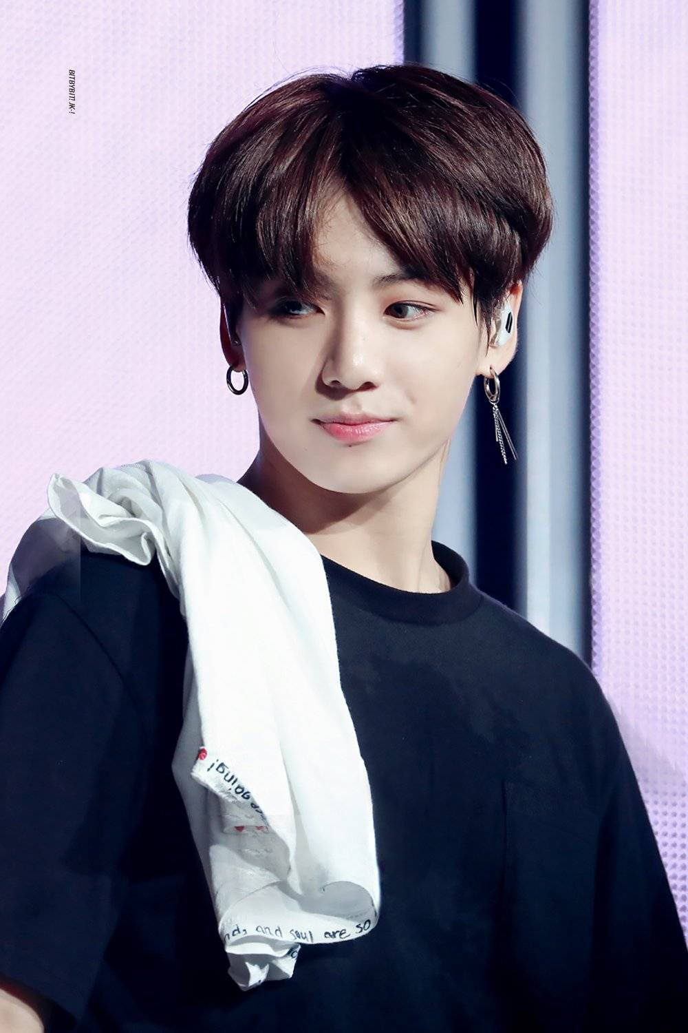 田柾国/小国／JUNGKOOK
cr.微博 拿图点赞收藏谢谢