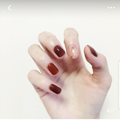 nail 