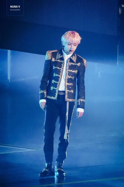 BTS 防弹少年团 金泰亨 V