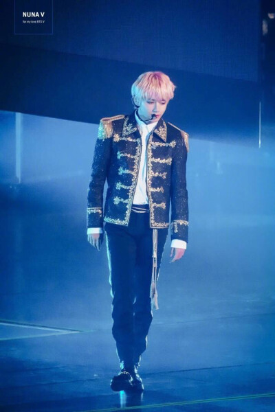 BTS 防弹少年团 金泰亨 V