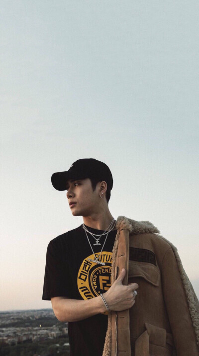 王嘉尔嘎嘎jackson 