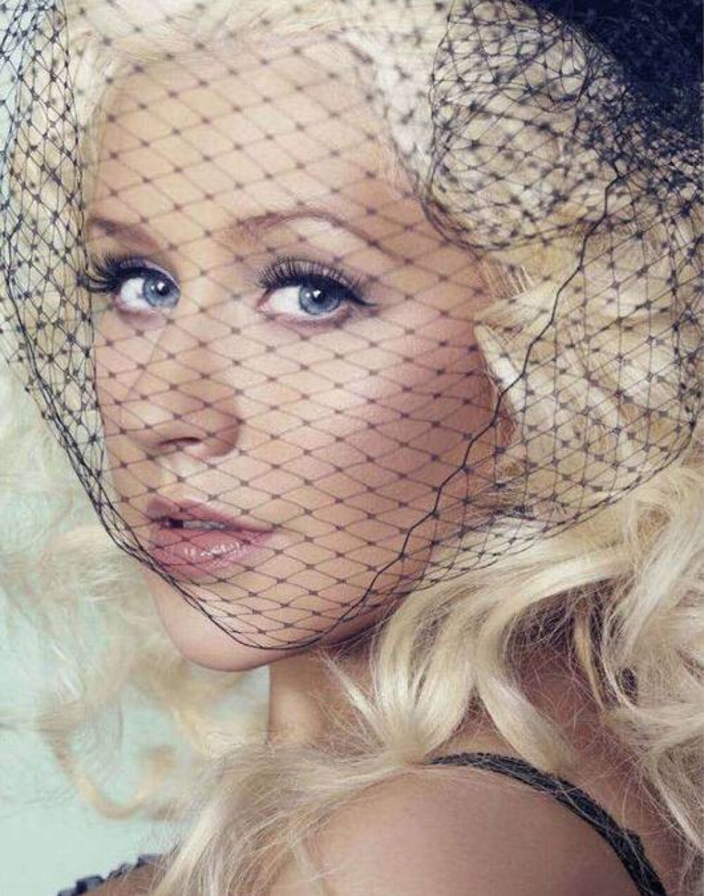 Christina Aguilera
别名
Xtina、CA