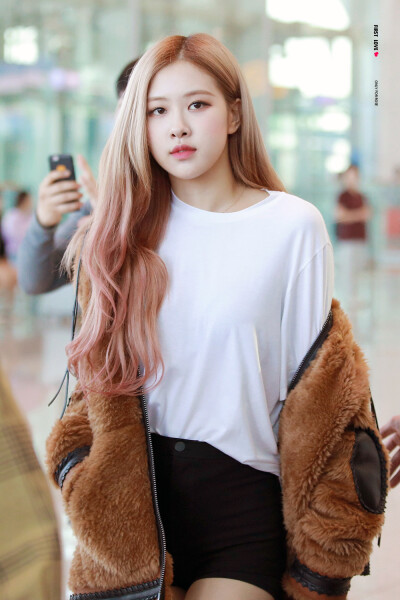 ROSÉ