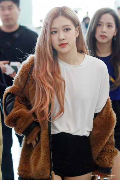 ROSÉ