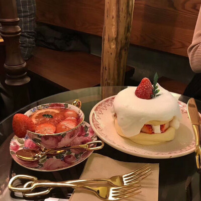 女孩子就要好好的爱自己qwq