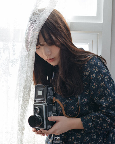 摄影师ins：yan_pic 画面下的少女