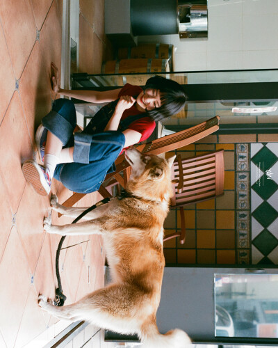 摄影师ins：yan_pic 画面下的少女