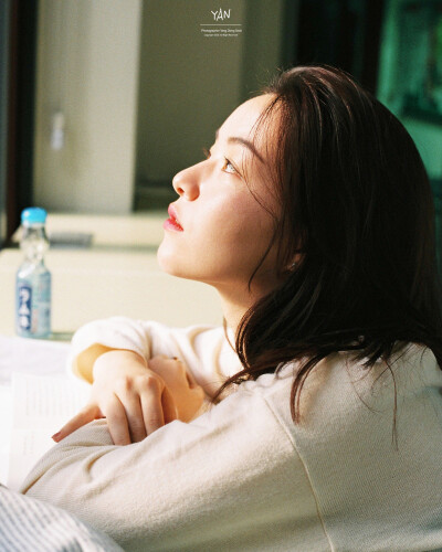 摄影师ins：yan_pic 画面下的少女