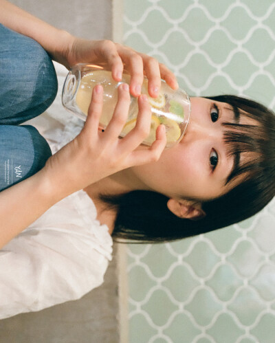 摄影师ins：yan_pic 画面下的少女