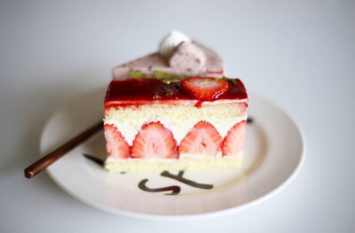 分享图片～ins美图，甜点，烘焙，水果smoothie，思慕雪，蓝莓，草莓，火龙果，树莓，蛋糕。 