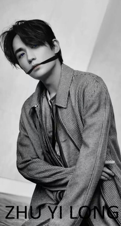 朱一龙
神仙p图