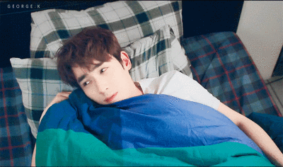 朱一龙
居老师的神颜