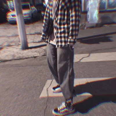 男生头像/林楚。