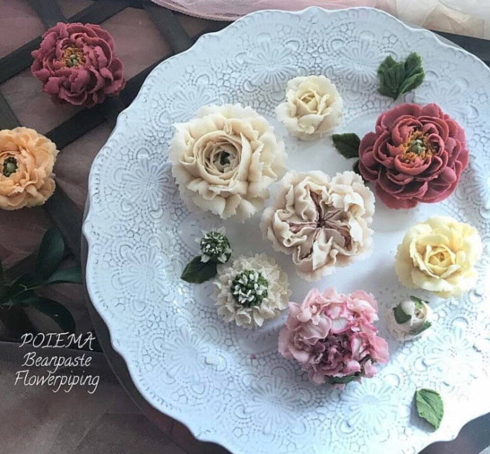 自然系豆沙裱花 来源于网络