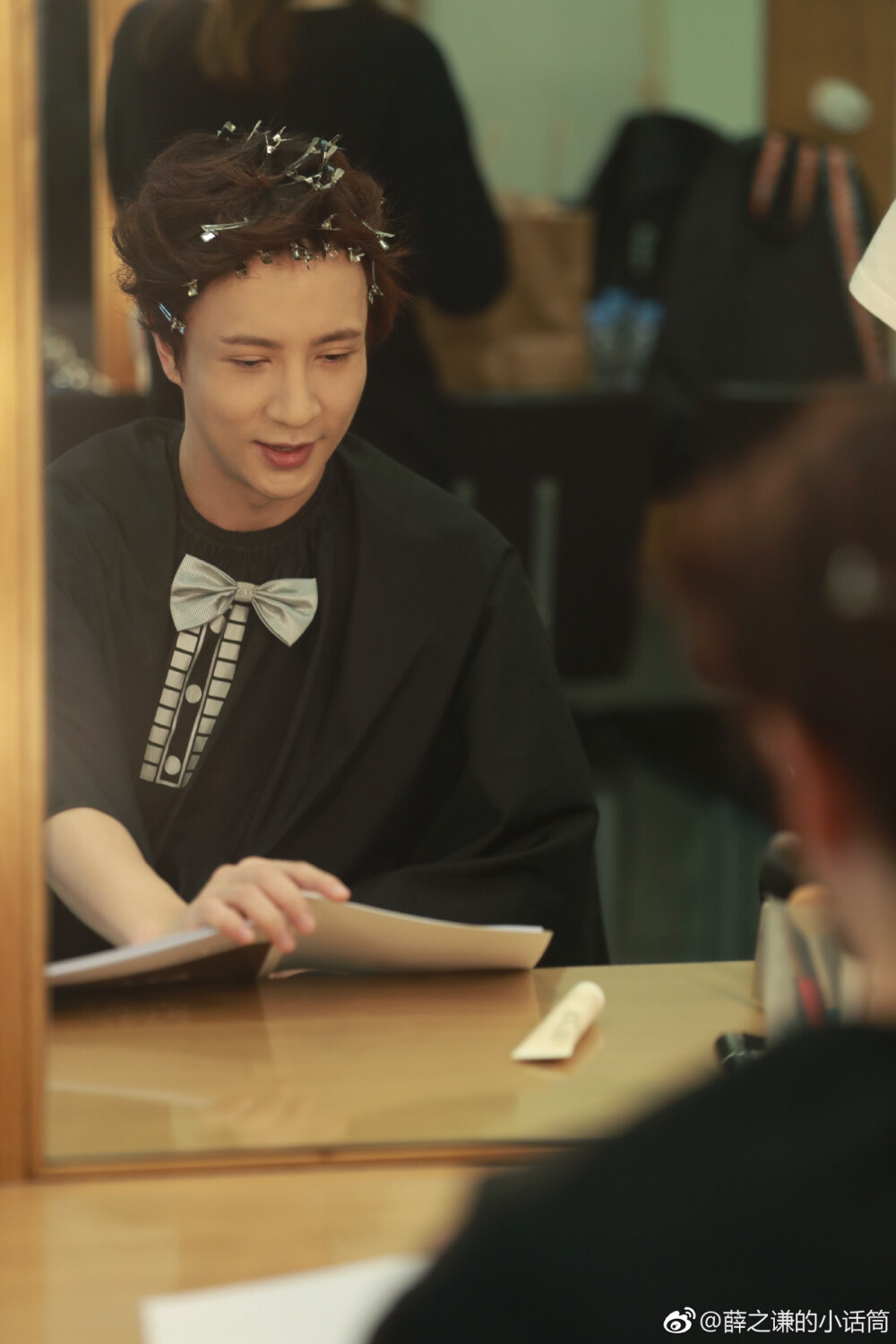 ＃歌手薛之谦＃
即便情敌无数，我只钟情于你。【图源水印】