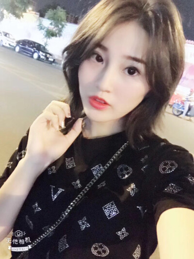 深度亚麻灰
