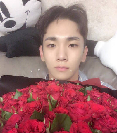 SHINee key