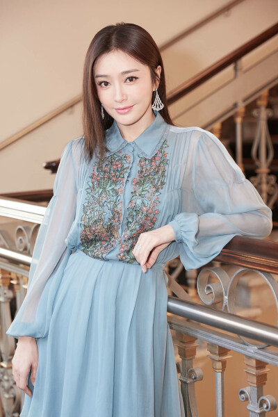 秦岚 Alberta Ferretti 2019春夏大秀