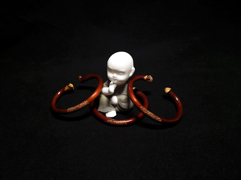 三闺蜜找我定制的纯手工鸡血藤指纹手镯，有没有很心动？