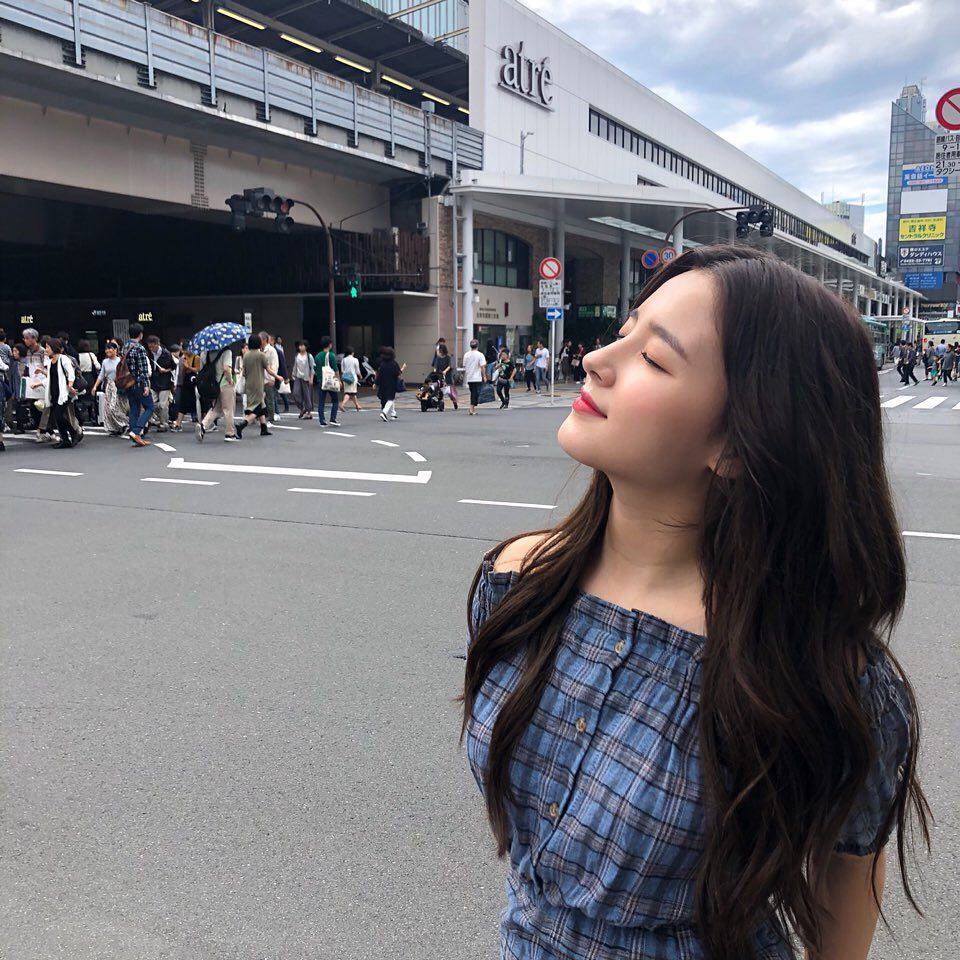 Momoland 李承利Nancy