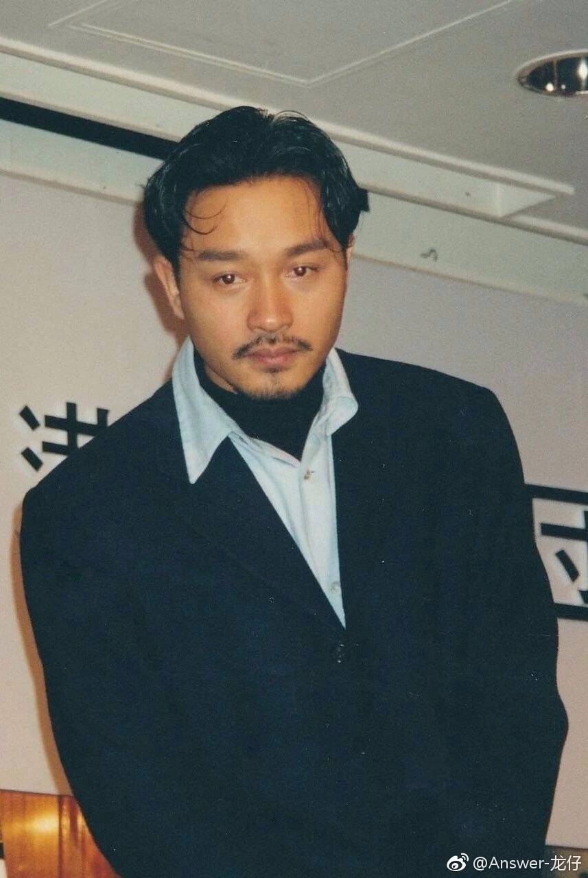 随集哥哥张国荣leslie