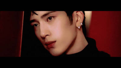 您可千万别忘了我。
cr微博