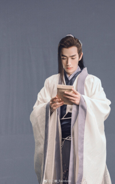 公子你是年少的欢喜❤