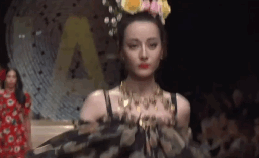 热巴米兰时装周