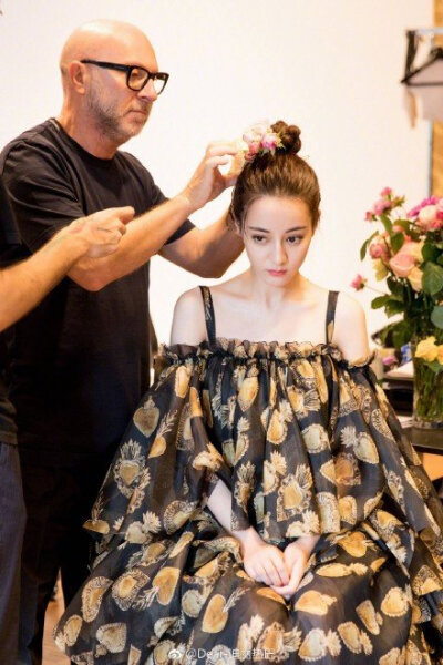 热巴米兰时装周