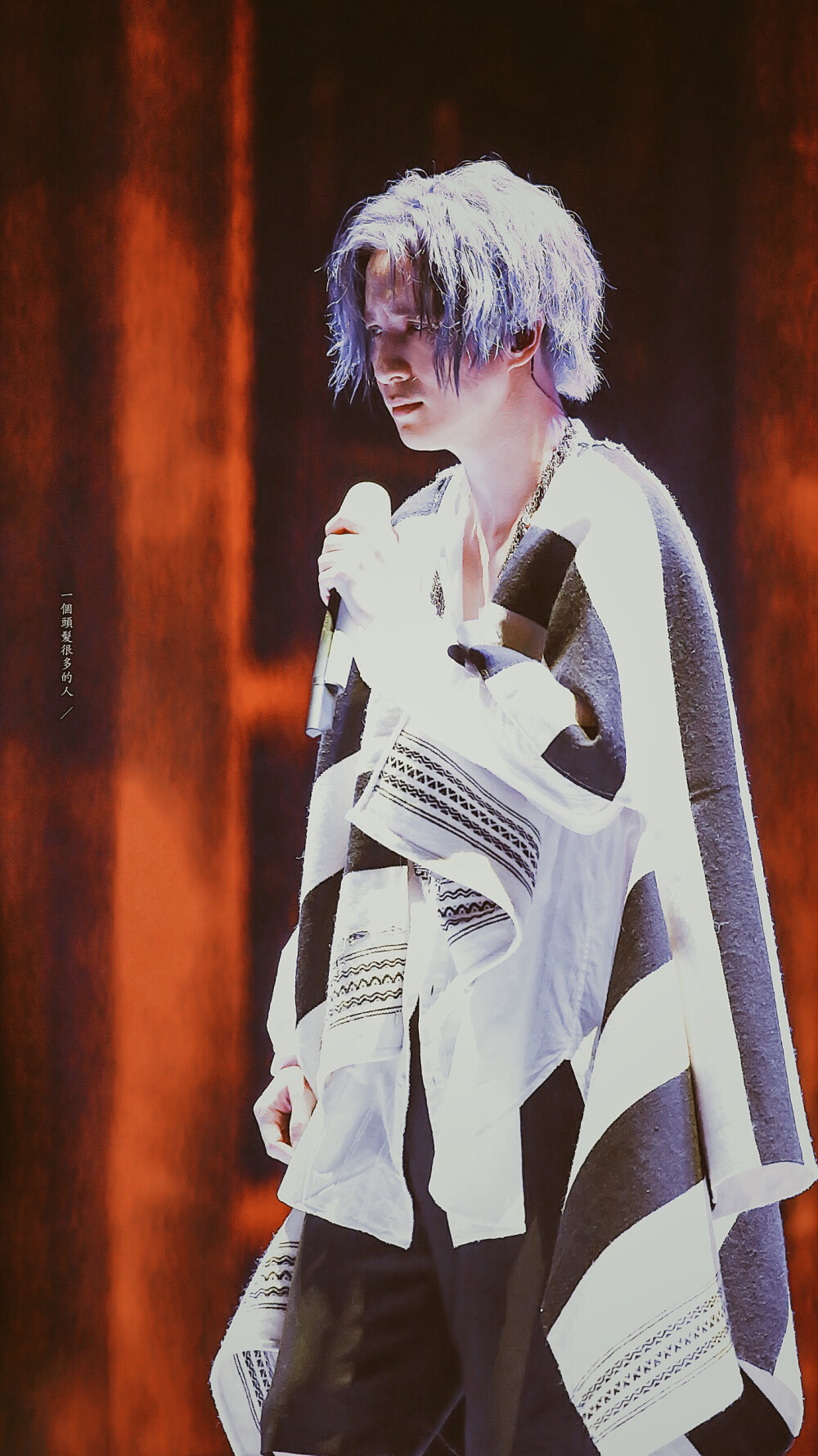 图源水印
/2018薛之谦摩天大楼演唱会长沙站/