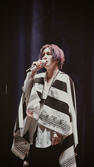 图源水印
/2018薛之谦摩天大楼演唱会长沙站/