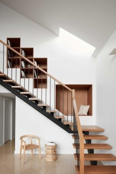 复式楼梯应该如何设计。 ​​​​