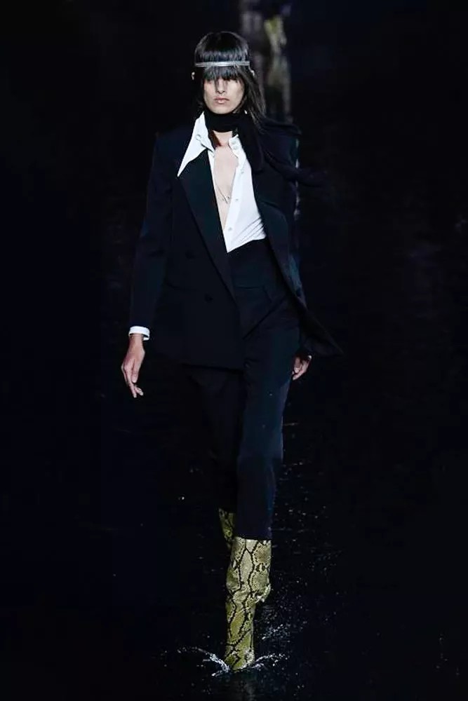 Saint Laurent 2019春夏系列 纽约时装周
设计师：Anthony Vaccarello