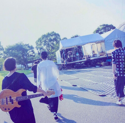 RADWIMPS 