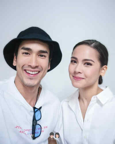 Yaya Urassaya Sperbund-Barry Nadech Kugimiya/naya