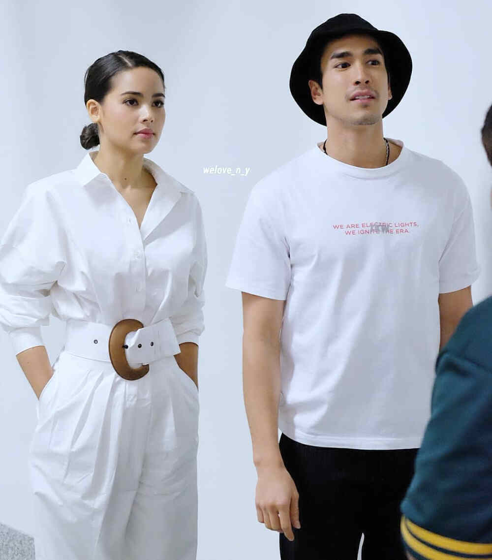 Yaya Urassaya Sperbund-Barry Nadech Kugimiya/naya