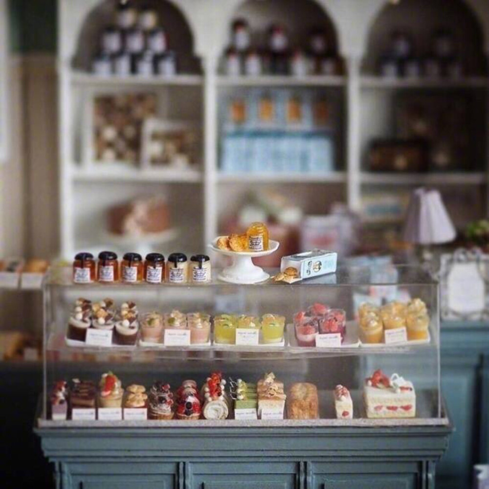 Kiyomi I 日本艺术家
手工-微缩模型