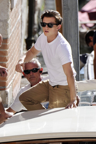 汤姆赫兰德
荷兰弟