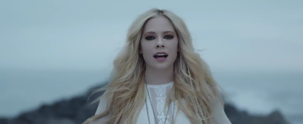 Head Above Water——Avril Lavigne