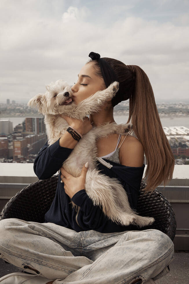 Ariana Grande a妹