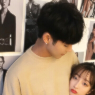 手动@黎恩阿 这个小姐姐 你要的图.
自截自调 二传注明
甜筱.