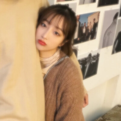 手动@黎恩阿 这个小姐姐 你要的图.
自截自调 二传注明
甜筱.