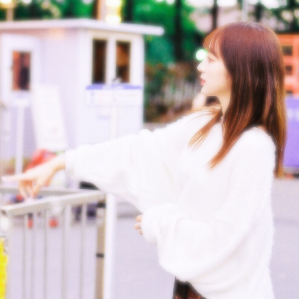 手动@黎恩阿 这个小姐姐 你要的图.
自截自调 二传注明
甜筱.